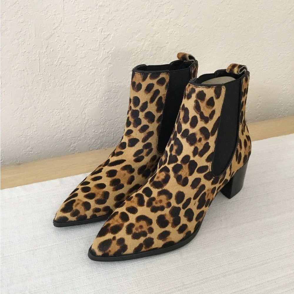 Nine West Honor Pull On Leopard Chelsea Booties Natural Multi Pony Hair Size 8.5